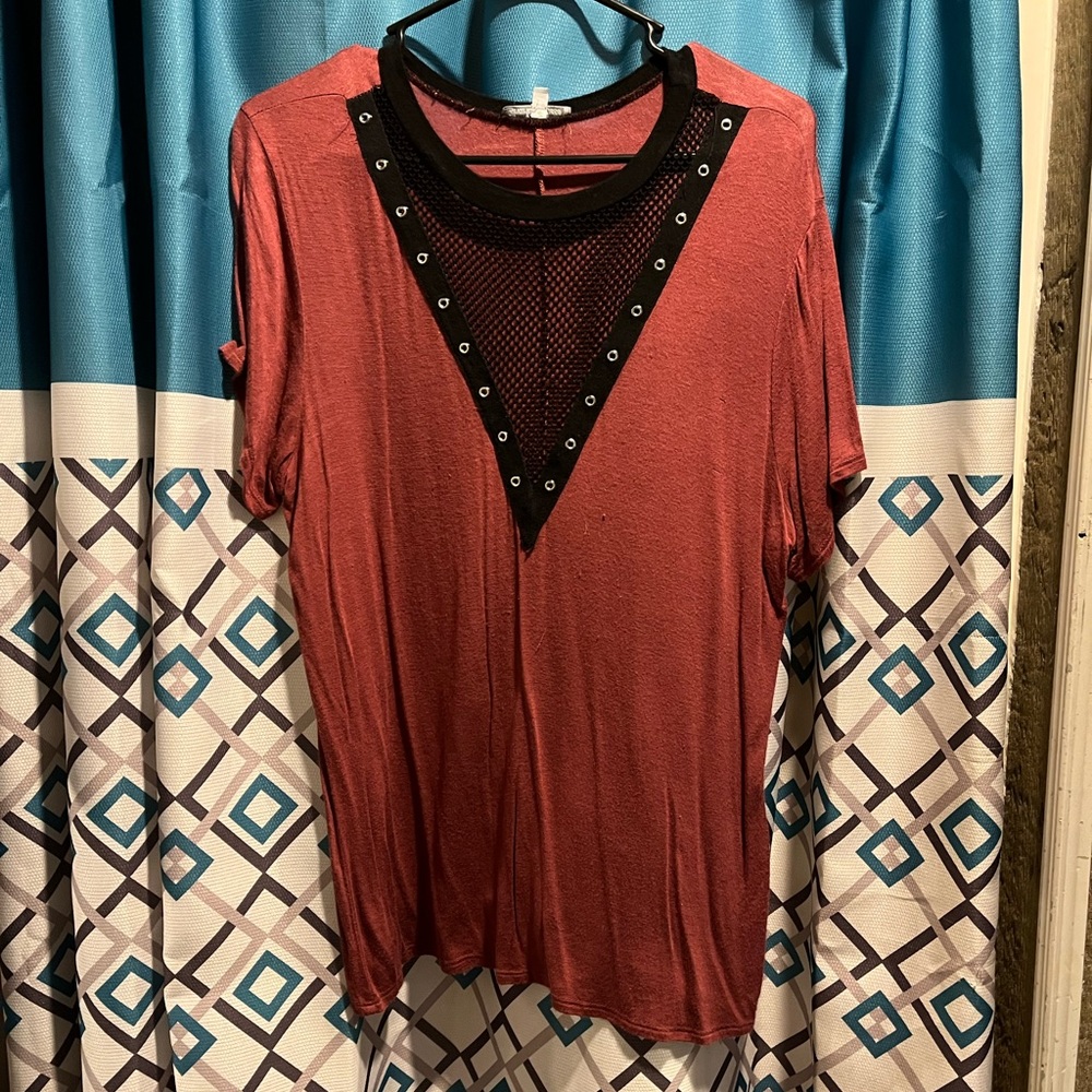 Mesh V-Neck Tee